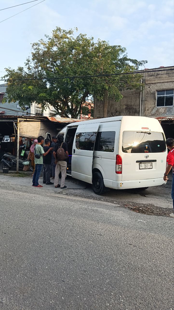 Travel Pekanbaru Palembang Hiace & Innova, Mana Lebih Nyaman?